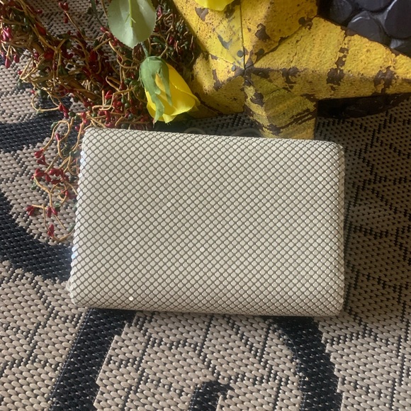 Vintage Clutch (Handbag) Shimmering - Picture 3 of 14